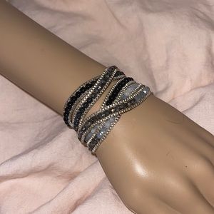 Bracelet, wraparound, black and silver
